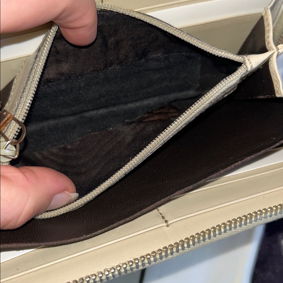 Gucci Guccissima zip-around long wallet - Picture 4 of 11